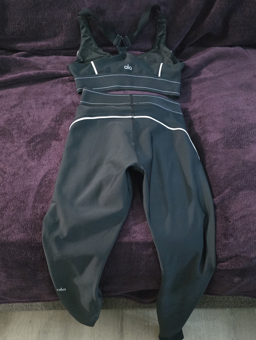 ALO Yoga Airlift Suit Up Set - Picture 5 of 10